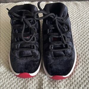 Jordan Black Sneakers with Durable Rubber Soles